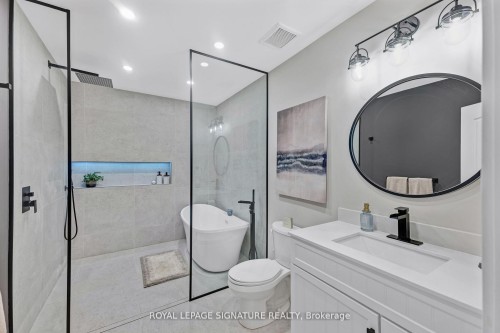 5359 Eighth Line, Erin, ON - Indoor Photo Showing Bathroom