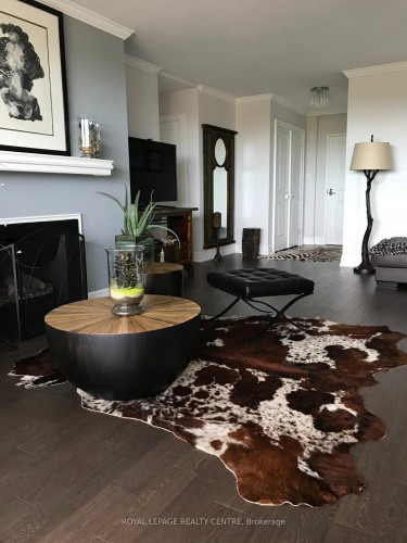 1607-1359 White Oaks Boulevard, Oakville, ON - Indoor