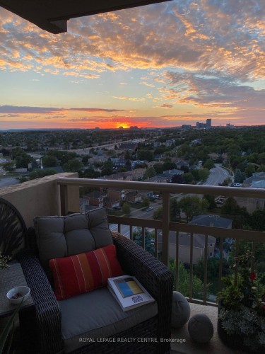 1607-1359 White Oaks Boulevard, Oakville, ON - Outdoor With View