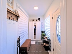 94 Meighen Avenue  Toronto, ON M4B 2H7