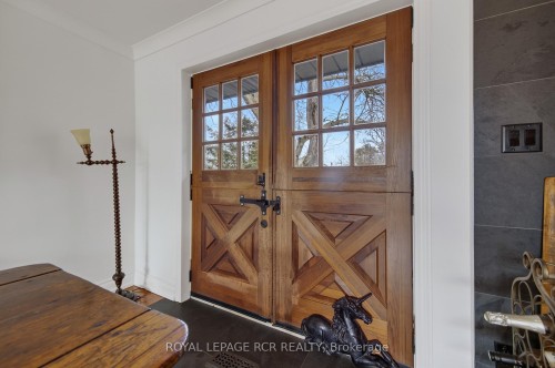 22 Rice Drive, King, ON - Indoor Photo Showing Other Room