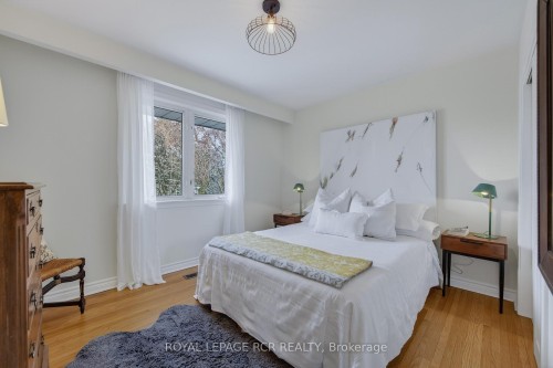 22 Rice Drive, King, ON - Indoor Photo Showing Bedroom