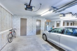 Garage - 