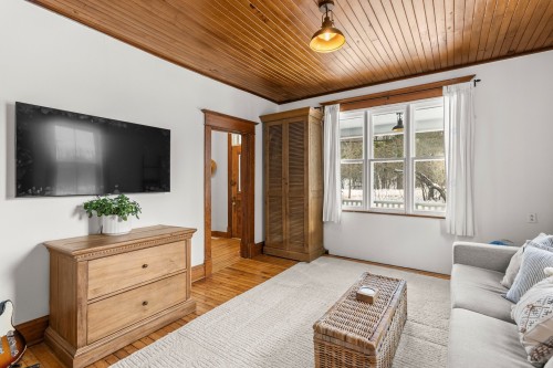 Salon - 2916Z Côte St-Charles, Saint-Lazare, QC 