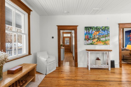 Salle familiale - 2916Z Côte St-Charles, Saint-Lazare, QC 