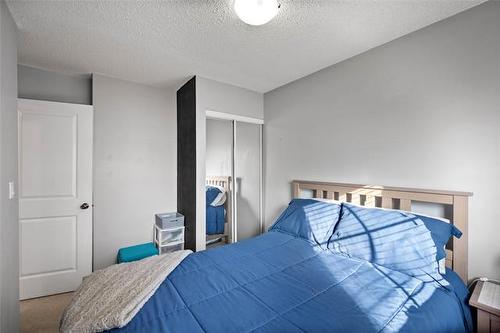 46 Finestone St, Winnipeg, MB 