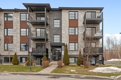 3123 Rue du Granit  Carignan, QC J3L 0Y3