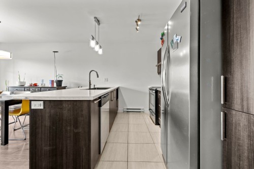 Cuisine - 3123 Rue Du Granit, Carignan, QC - Indoor Photo Showing Kitchen With Upgraded Kitchen