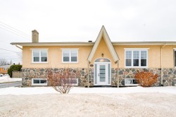 720 Rue Pagé  Contrecoeur, QC J0L 1C0