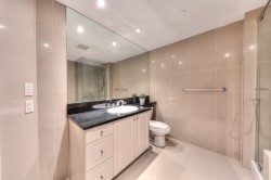 Salle de bains attenante à la CCP - 