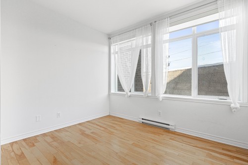 Bedroom - 210-100 Rue Cartier, Saint-Lambert, QC - Indoor Photo Showing Other Room