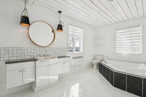 Salle de bains - 1451 Rue St-Paul, Farnham, QC - Indoor Photo Showing Bathroom