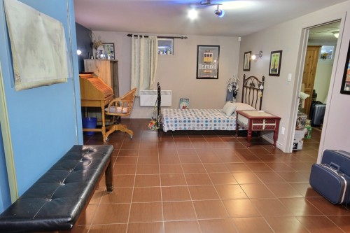 Salle familiale - 155 Av. Frédéric-Hébert, Rouyn-Noranda, QC - Indoor Photo Showing Bedroom