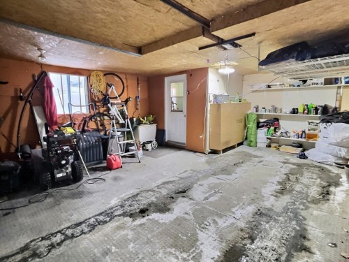Garage - 155 Av. Frédéric-Hébert, Rouyn-Noranda, QC - Indoor Photo Showing Garage