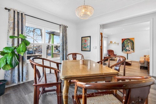 710 Rennie Street, Hamilton, ON - Indoor Photo Showing Dining Room