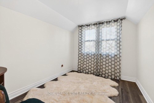 710 Rennie Street, Hamilton, ON - Indoor