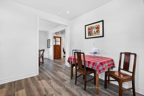 710 Rennie Street, Hamilton, ON - Indoor Photo Showing Dining Room
