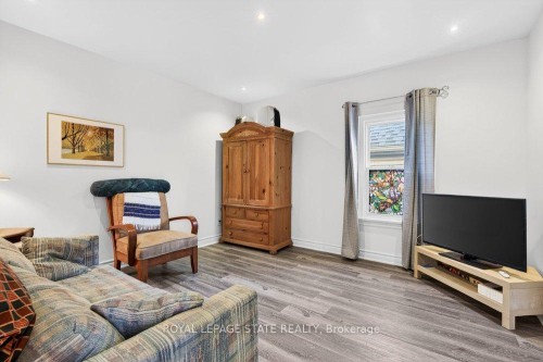 710 Rennie Street, Hamilton, ON - Indoor