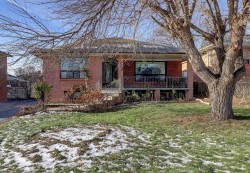 56 Wendell Avenue  Toronto, ON M9N 3K7