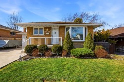 48 Champlain Avenue  Hamilton, ON L8G 2H7