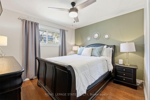 48 Champlain Avenue, Hamilton, ON - Indoor Photo Showing Bedroom