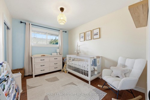 48 Champlain Avenue, Hamilton, ON - Indoor Photo Showing Bedroom