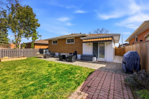 48 Champlain Avenue, Hamilton, ON - Outdoor With Exterior