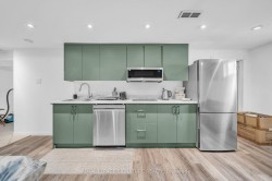 313 Patricia Avenue  Toronto, ON M2R 2M6