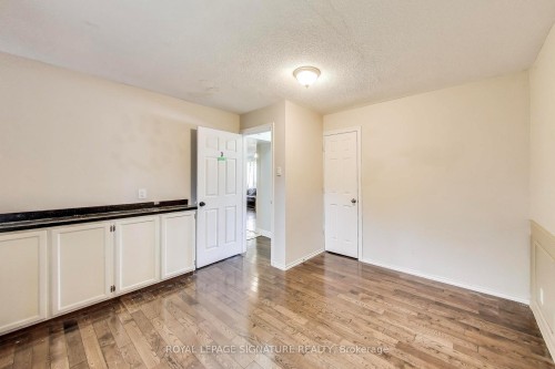 68 Harold Court, Hamilton, ON - Indoor Photo Showing Other Room