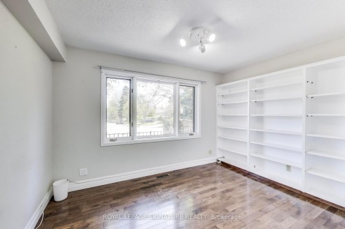 68 Harold Court, Hamilton, ON - Indoor Photo Showing Other Room