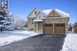33 TANAGER CRESCENT  Wasaga Beach, ON L9Z 0B2