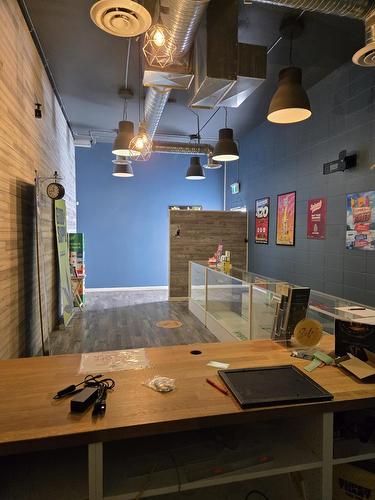 B B, 5236  50 St, Drayton Valley, AB 