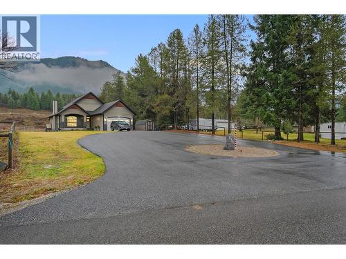 892 Waterloo Road  Castlegar, BC V1N 4K8