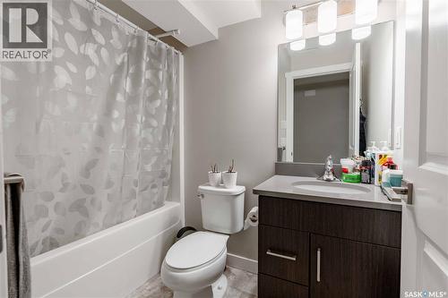 131 315 Dickson Crescent, Saskatoon, SK - Indoor Photo Showing Bathroom