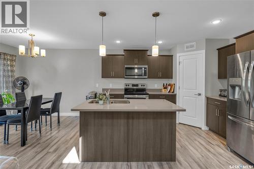 131 315 Dickson Crescent, Saskatoon, SK - Indoor Photo Showing Kitchen With Upgraded Kitchen