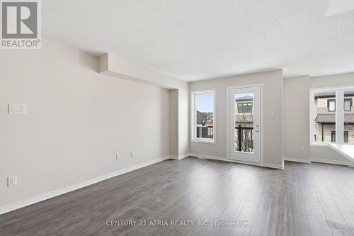 502 Radiant Private, Ottawa, ON - Indoor Photo Showing Other Room