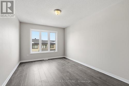 502 Radiant Private, Ottawa, ON - Indoor Photo Showing Other Room