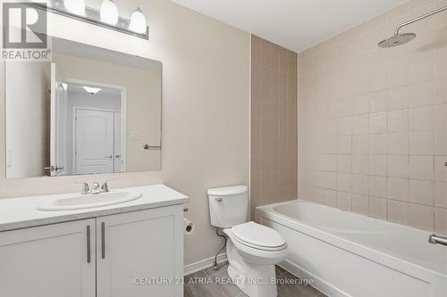 502 Radiant Private, Ottawa, ON - Indoor Photo Showing Bathroom