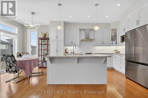 478 Fernside Street, Ottawa, ON - Indoor Photo Showing Kitchen With Upgraded Kitchen