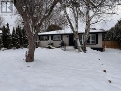 31 VARADI AVENUE  Brantford, ON N3R 3N2