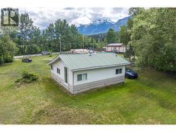 876 CANYON CREEK Road Golden, BC V0A 1H2