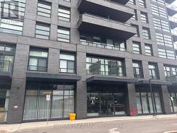 1010A - 1606 CHARLES STREET  Whitby (Port Whitby), ON L1N 0P1