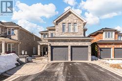36 AUBURN COURT  Barrie (Ardagh), ON L4N 6G9
