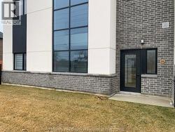 4400 LAURIER Unit# 205  Lasalle, ON N9H 0R1