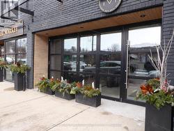 43 MAIN STREET S  Halton Hills, ON L7G 3H2