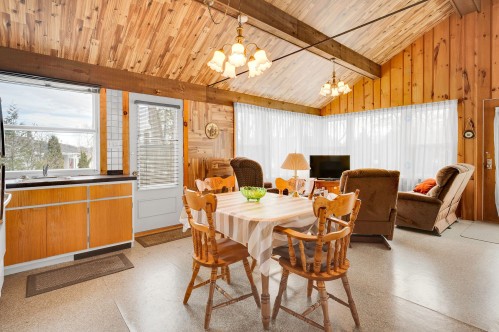 Coin-repas - 1524 Rue Daniel, Prévost, QC - Indoor Photo Showing Dining Room