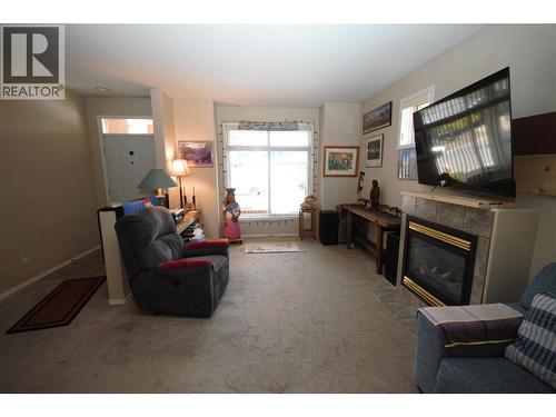 189 Willows Place, Oliver, BC - Indoor Photo Showing Living Room With Fireplace