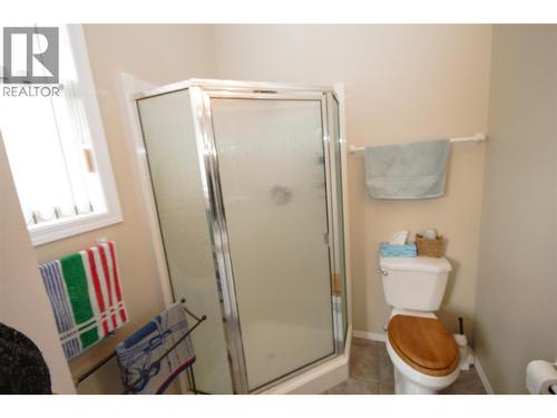 189 Willows Place, Oliver, BC - Indoor Photo Showing Bathroom