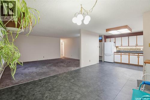 304 706 Confederation Drive, Saskatoon, SK - Indoor