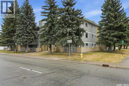 304 706 Confederation Drive, Saskatoon, SK - Outdoor